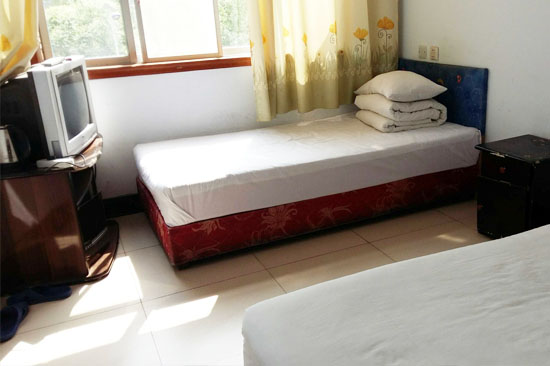 0.9Mx2M single bed two worlds